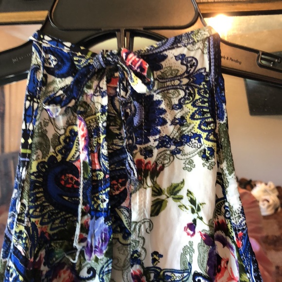 ✨Blue Paisley Romper (Junior)✨ - Picture 4 of 7